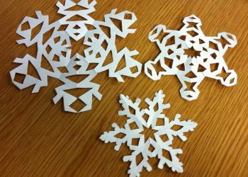 How to Make Paper Snowflakes in Easy Ways