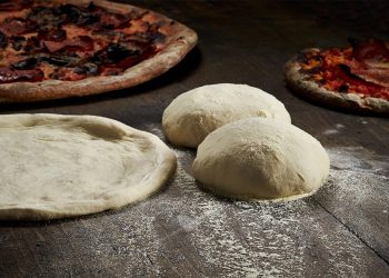 How to Make Pizza Dough with Delicious Taste