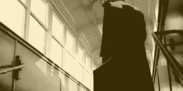 How to Become a Spy Professionally