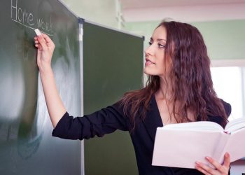 How to be a Good Teacher for Students